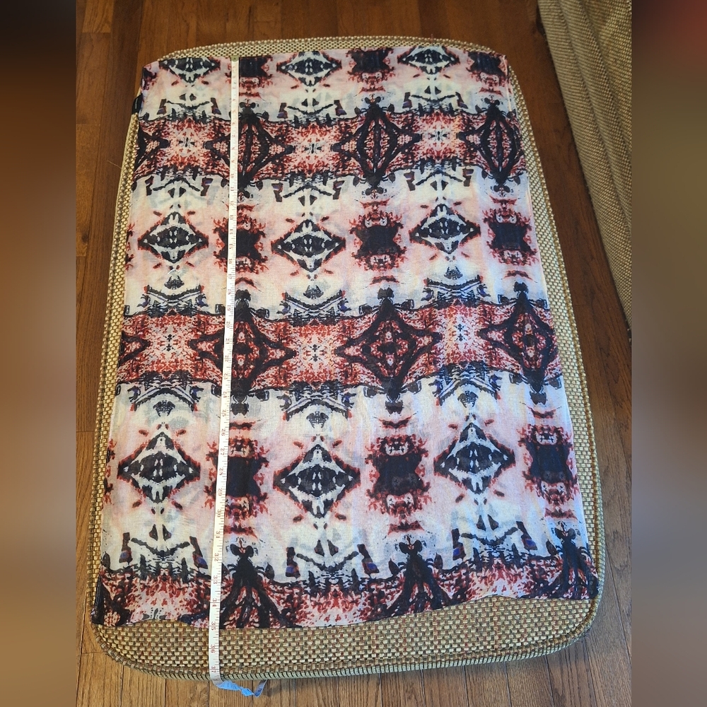 Symmetrical Print Bohemian Style Infinity Scarf - Picture 3 of 8